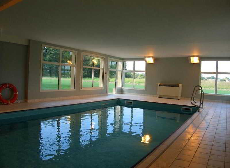 Residhotel Golf Garden Levernois Exteriör bild